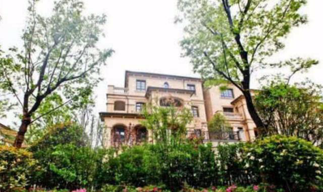 唐嫣罗晋婚房曝光,别墅加上小花园,低调奢华又