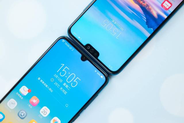 vivo z3翡翠色对比荣耀8x图赏:除了颜值,性能也是看点十足