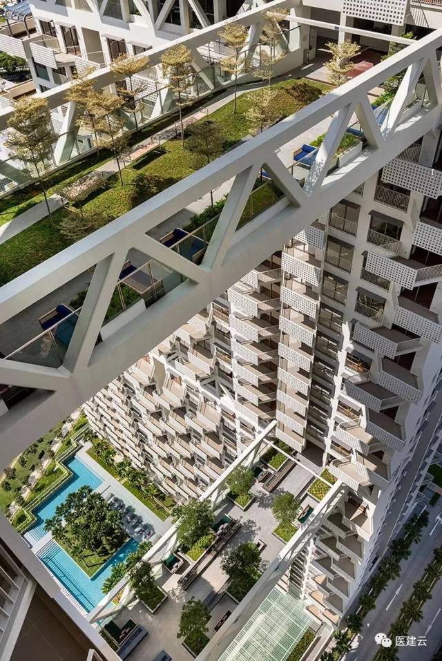 带您漫步空中:空中连廊设计及其在医院建筑中的应用