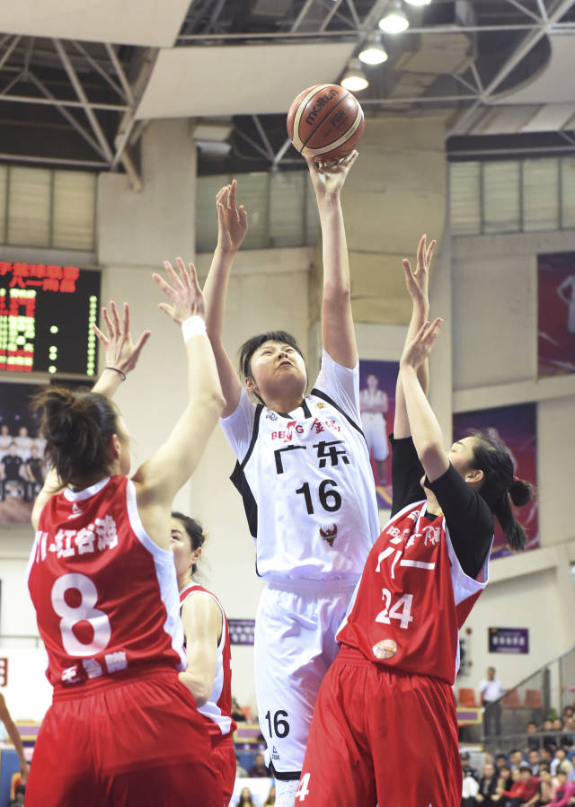 篮球——wcba总决赛:东莞新彤盛胜八一南昌