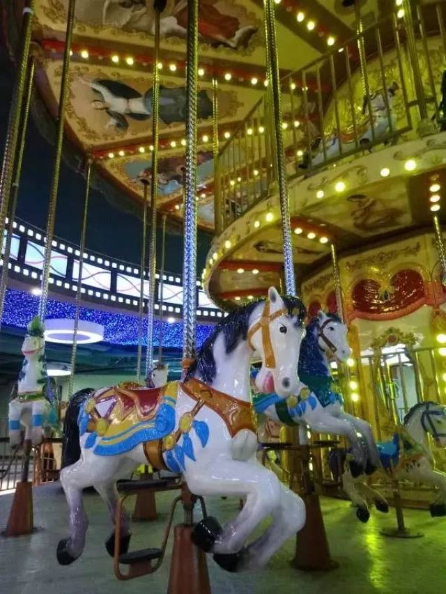 18.8元体验海悦科普游乐中心中超梦幻双层旋转木马!