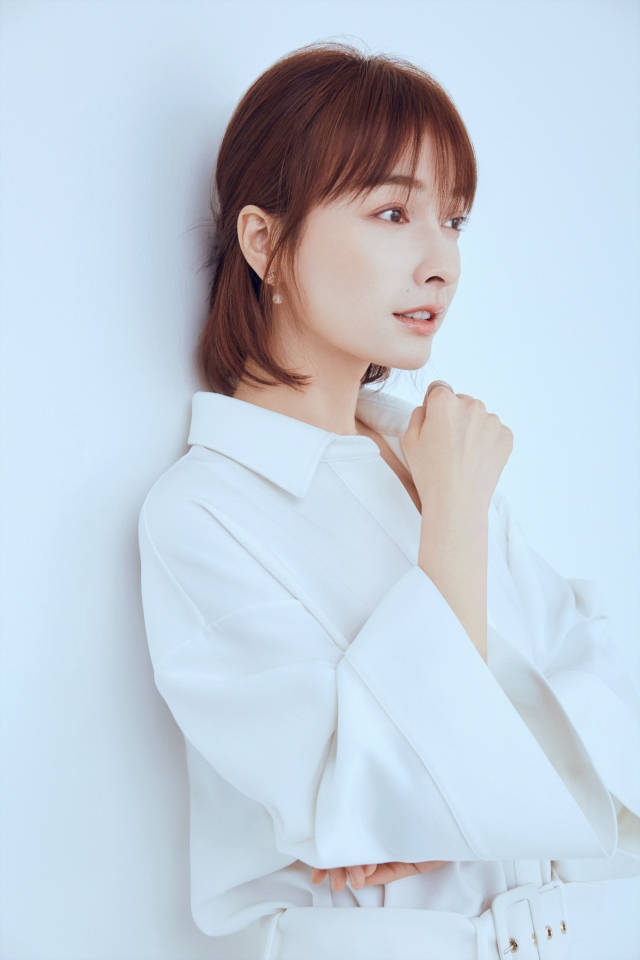 徐璐张铭恩新剧《爱上北斗星男友》开播,吴昕