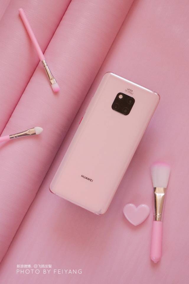 这个白色情人节,pick这款华为mate 20 pro 樱粉金送 ta!