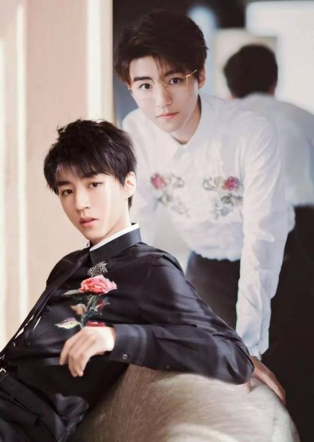 独生子王俊凯竟然被他们给弄成了双胞胎!