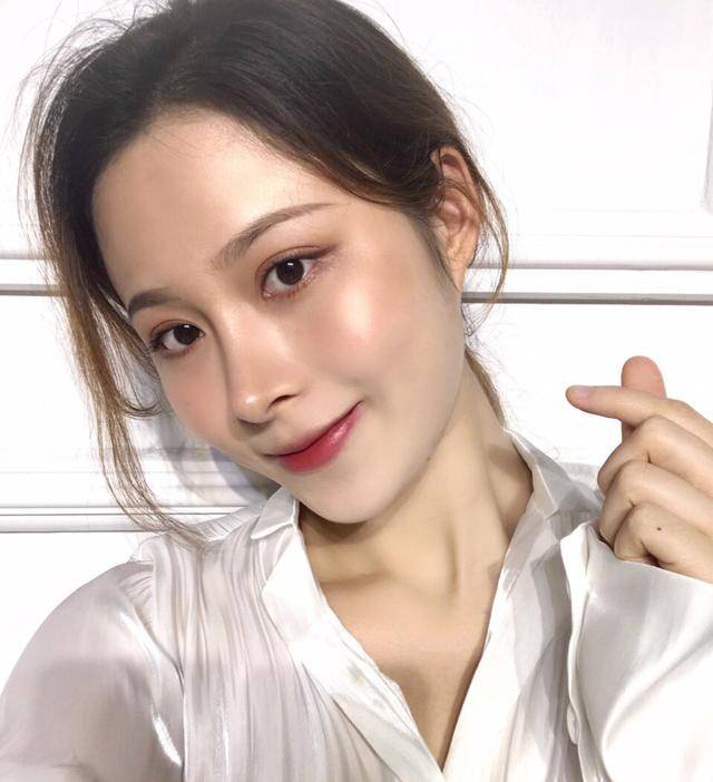 女人脸上有这三个特征,比同龄人年轻10岁,不易显老,看你中几个