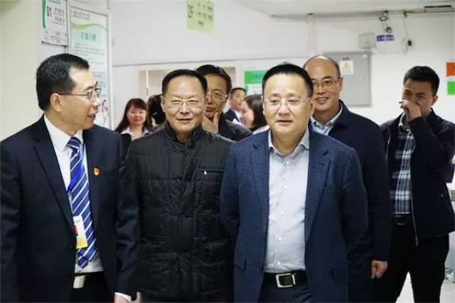 绵阳市常务副市长颜超带队到市妇幼保健院市儿童医院实地调研