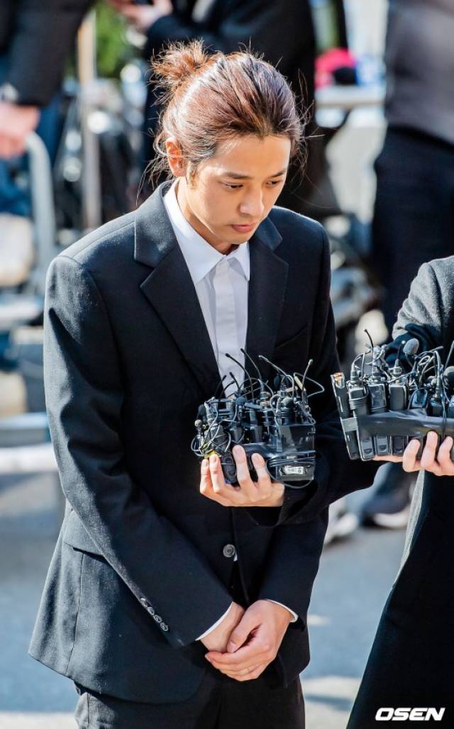 郑俊英事件影响再升级!kbs王牌节目《两天一夜》宣布无限期中断制作