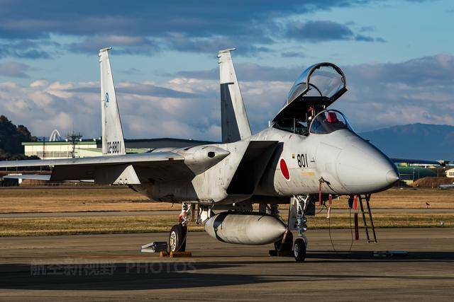 中国军迷深入日本航空自卫队试飞基地 知名战机两代同堂