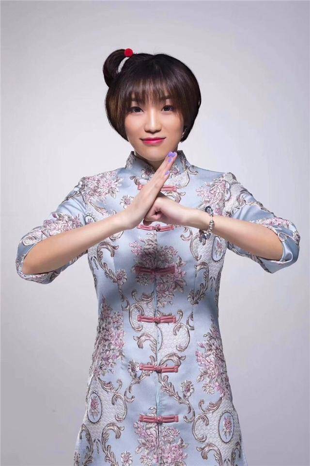 cf官方女解说盘点,职业选手,爱拍红人都有,哪款才是你的最爱?