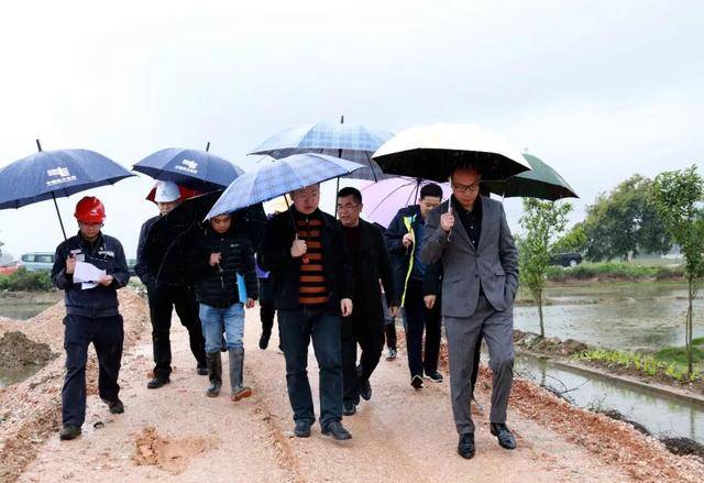 彭功茂副县长到宾阳亿联召开项目配套建设推进现场会