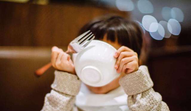 【少儿强小儿推拿育儿知识分享】让宝宝爱上吃饭,教你几招!