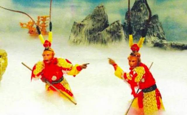 六小龄童正面对上曹荣,文体两开花和新版孙悟