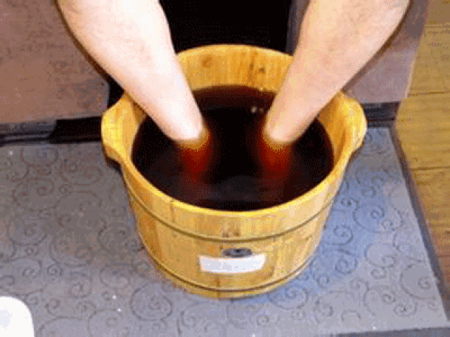 关节痛祛风除湿试试这3个关节炎熏洗中药方