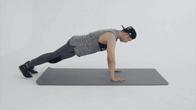 俯卧撑30 秒(阻力训练)