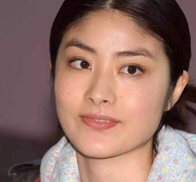 发际线对女明星颜值影响有多大?看看她们你就知道了