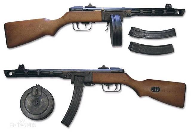 62mm冲锋枪由前苏联著名轻武器设计师斯帕金设计,汉译:波波沙冲锋枪