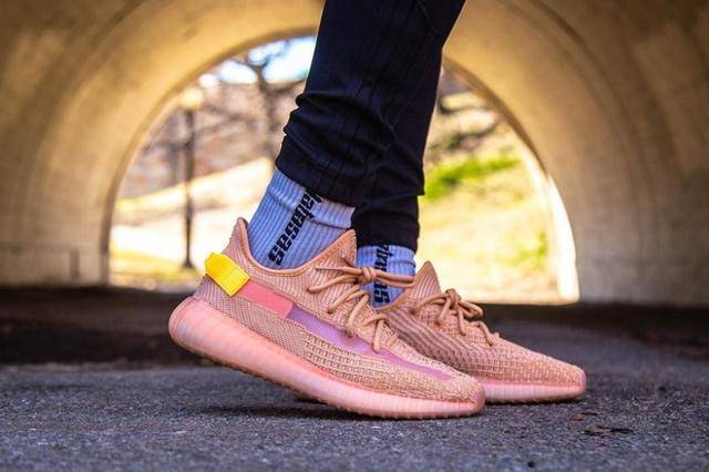 yeezy clay pink