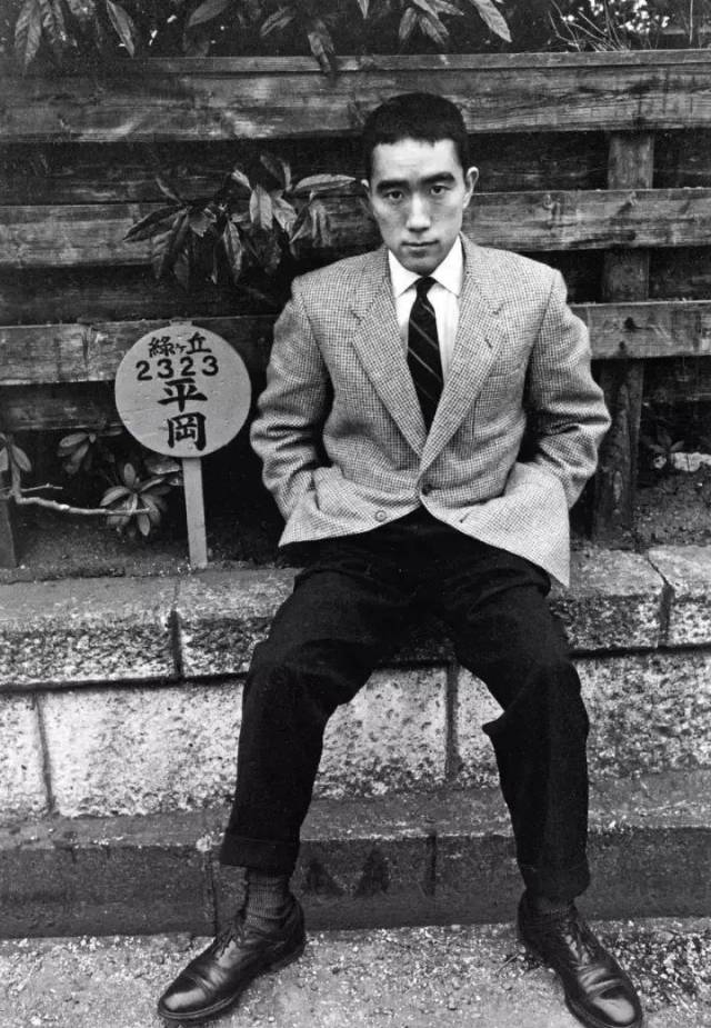 三岛由纪夫追记作者|涩泽龙彦朗读者 | 罗磊无需赘言,对于以前的我来