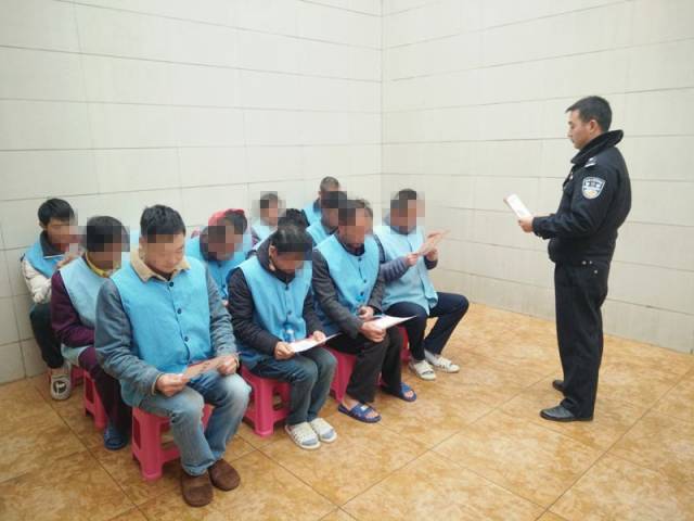 全警动员,全民参与!宣威警方全力开展扫黑除恶宣传活动