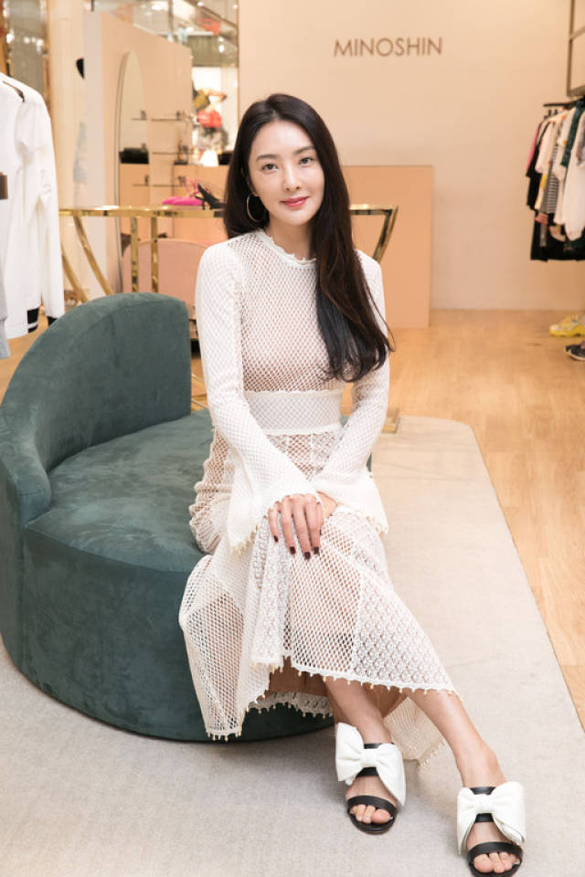 176公分吴速玲遮腿更自信靠修饰法穿出完美比例