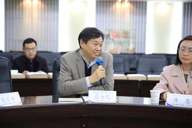 市教科所李亚娟老师,吴庆华老师,区教科室薛惠,周华东,端木萍萍,江苏