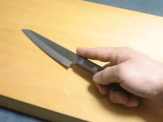 宿迁一男子因口角刺死弟弟,重伤侄子,被判无期!
