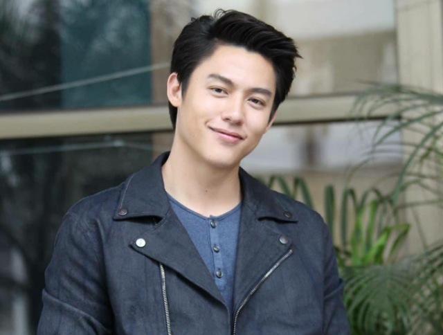 泰星mark感谢女友kim的礼物,她给的惊喜让我非常开心!