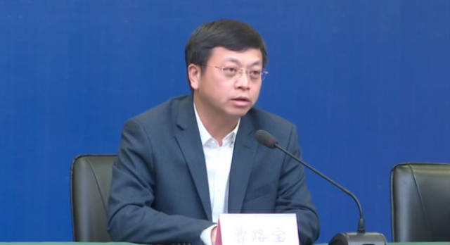 盐城市市长曹路宝回答江苏广电记者提问陈家港所有受损校舍已修缮