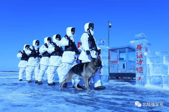 戍边军魂 28载除夕"夫妻哨,矗立在北疆的不朽界碑