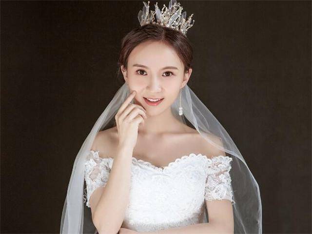 领结婚证需要带什么证件