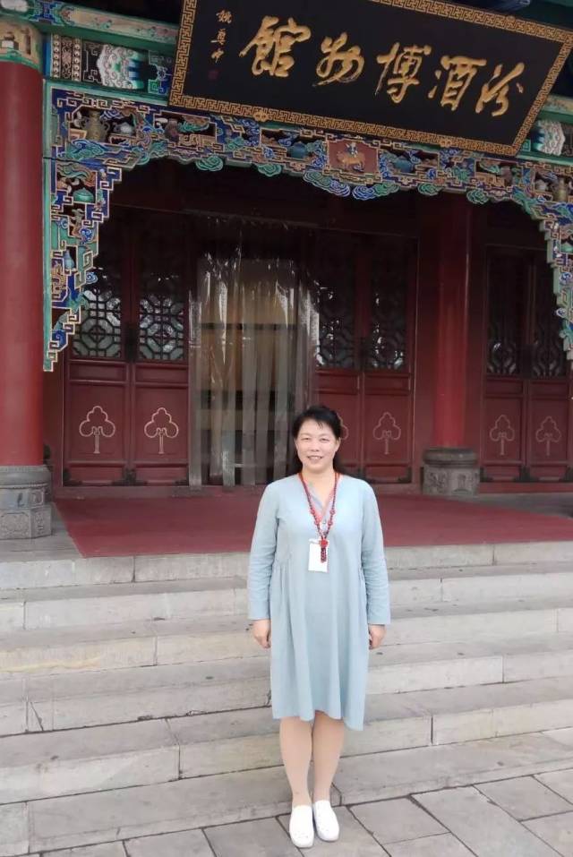 作者 编者 | 谈苏二花的中篇《安格尔大宫女》