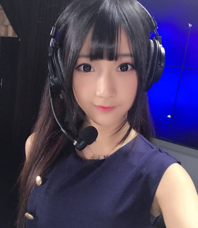 《王者荣耀》:kpl最受欢迎解说,琪琪获较高选票,你认为呢?