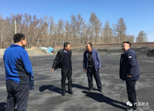 峪口乡乡长杨一鸣,副乡长兰俊峰,政法委办公室主任郎艳晋陪同调研.