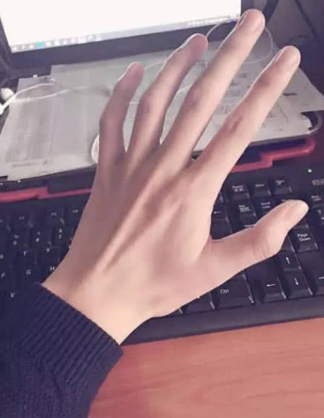 心理学三只细长手哪只是男生的测试你的第六感到底强不强