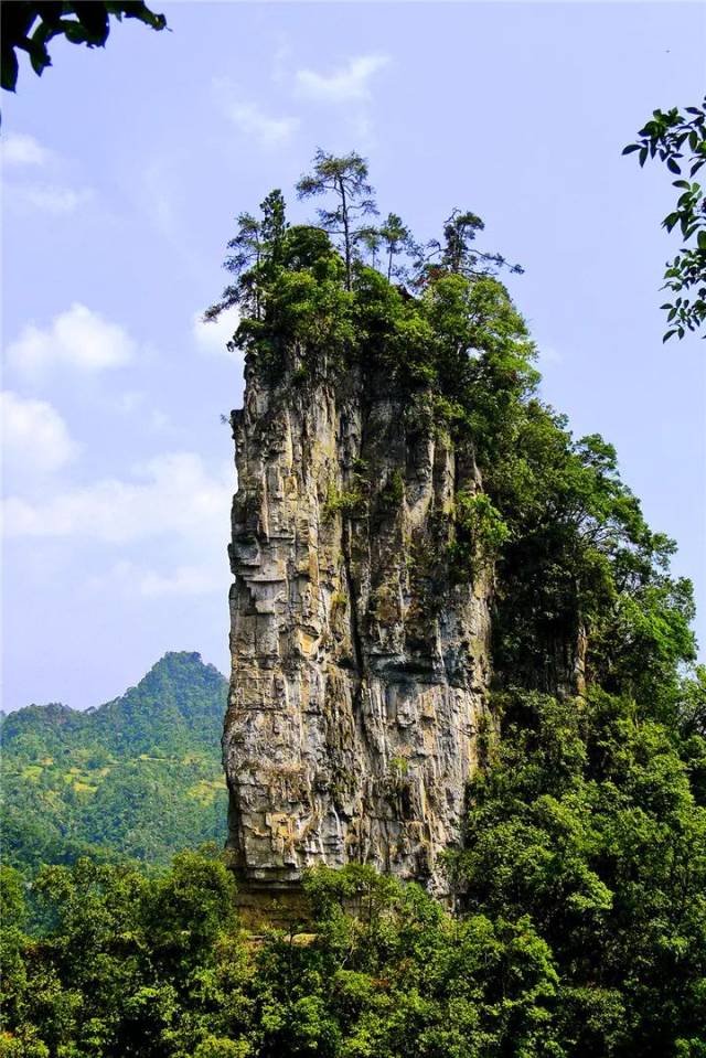 穿越绝壁,行走云端,找寻仙宇峰深谷仙境的最后一户人家