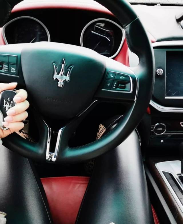 就算你开玛莎拉蒂,我也知道你差钱