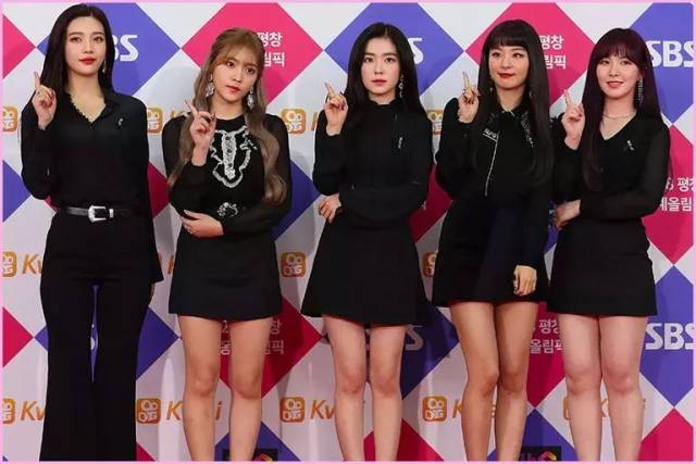 韩国女团车祸造型,灵感居然来自东北二人转?