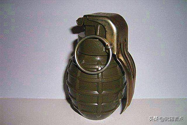 军事丨国产86式全塑无柄手榴弹,将代替木柄手榴弹装备部队_手机搜狐网