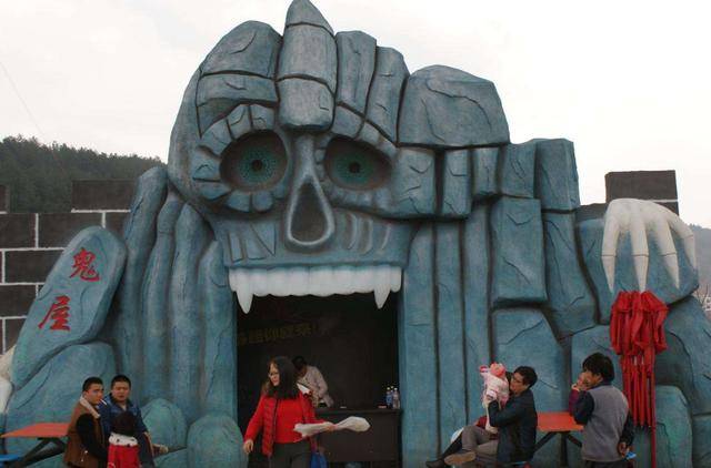 中国最恐怖的鬼屋乐园图片
