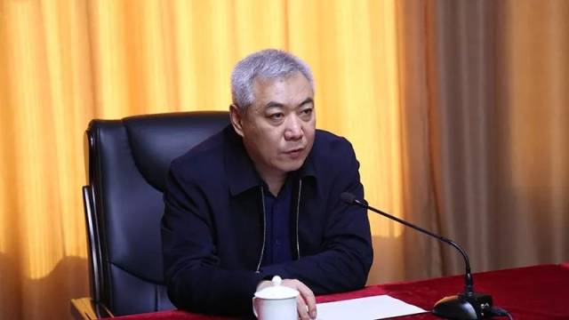 副区长杨宝玉主持召开长春九台经济开发区"百日攻坚"工作会议_手机
