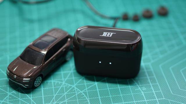 开机自连的耳机不止苹果一家jeetair真无线蓝牙耳机了解一下