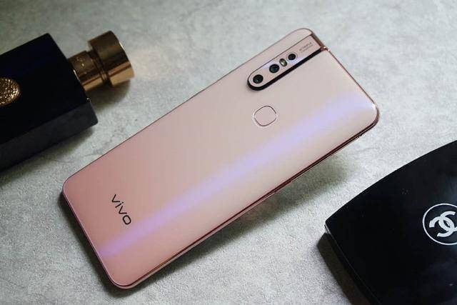 华为nova4e遇强敌vivos1即将发布网友这选择让我脑瓜疼