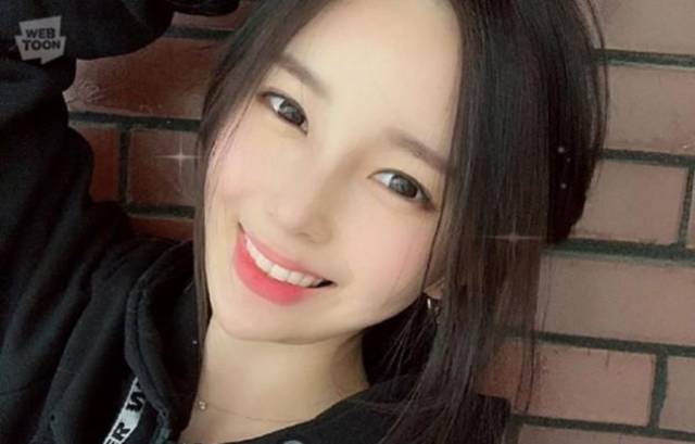 她画功惊艳,颜值与身材俱佳,这位韩国90后漫画家走红网络