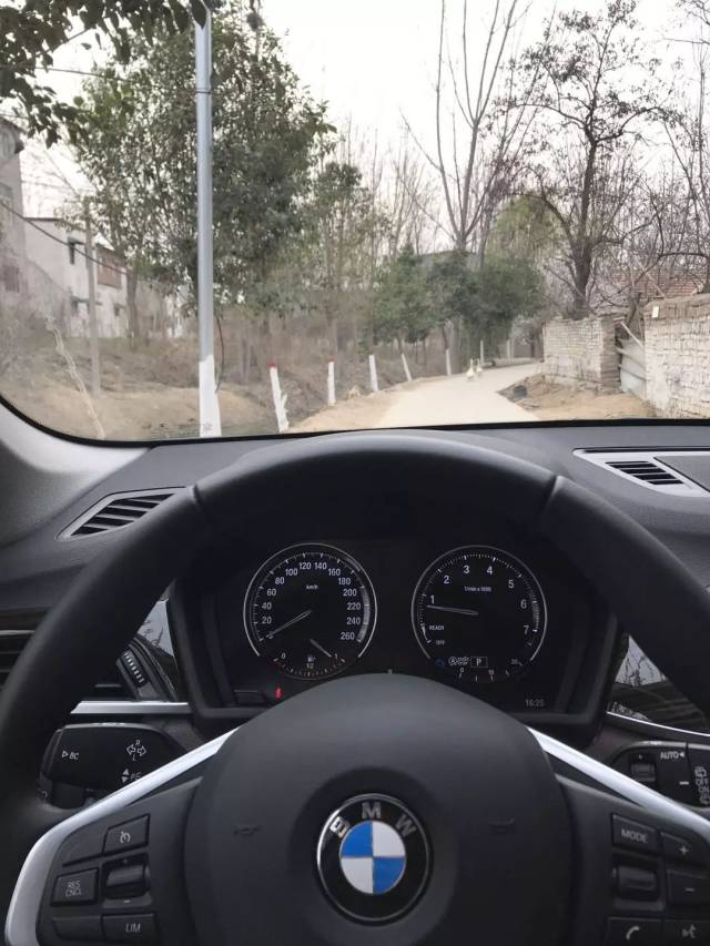 1051试驾 老司机vs女司机试驾bmw