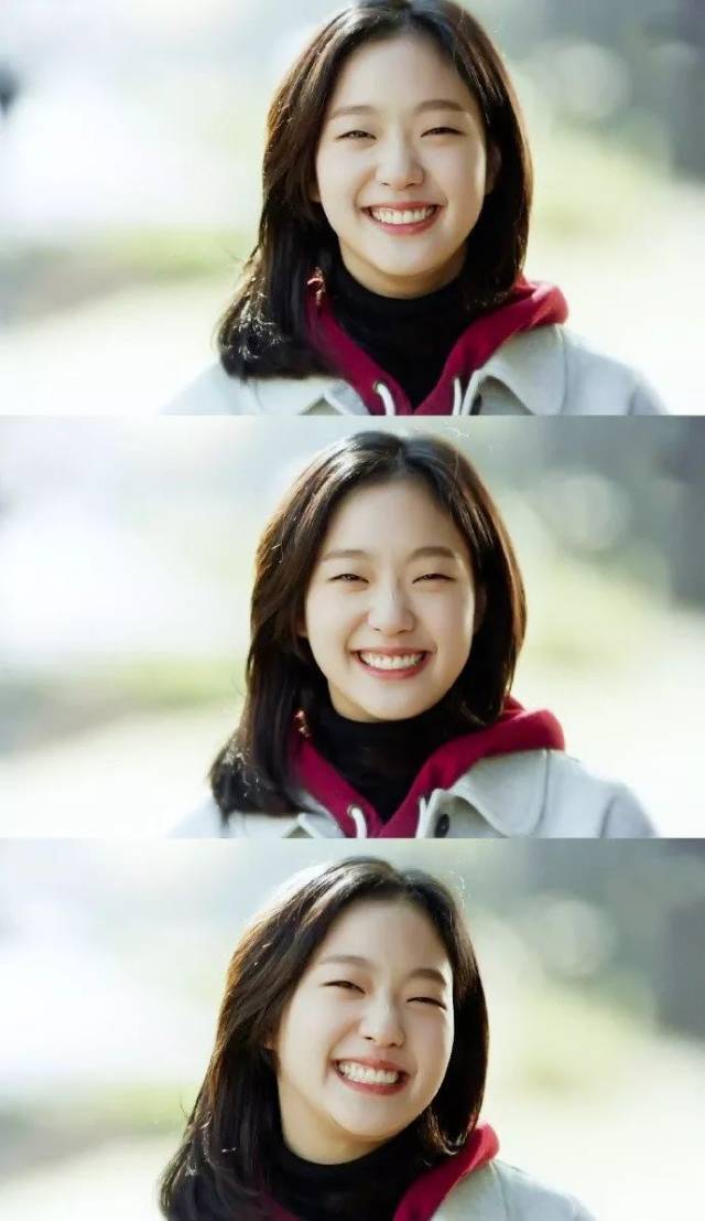 鬼怪新娘金高银穿"圆规鞋"秀美腿,网友: 快给这个笑买保险!