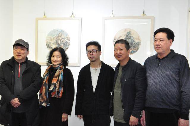 "春风十里"津门六家中国画作品展在鼓楼艺术馆开幕