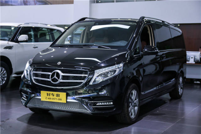 作为2019董事长标配的通勤商务专车——进口奔驰v250