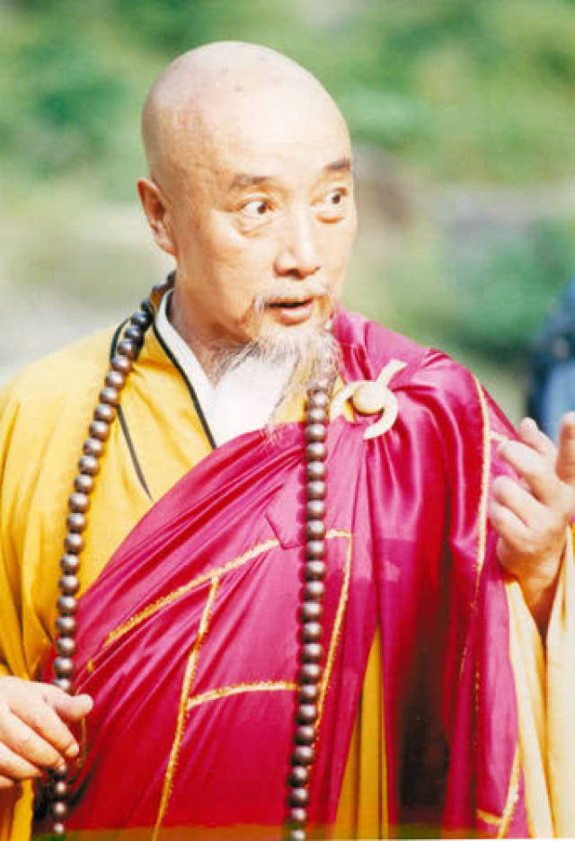 为了让吴京演的小和尚破戒还俗这部剧里的美女也是拼了