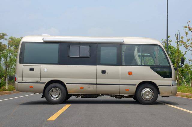 趣蜂江铃考斯特房车,超大空间,只要不到30万的价格
