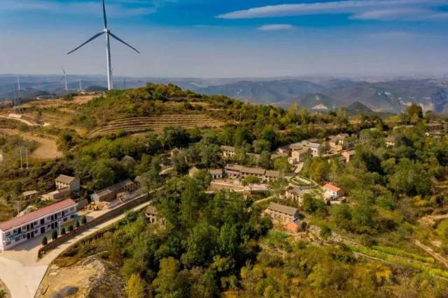 扶贫功夫下得深谷堆村里生黄金